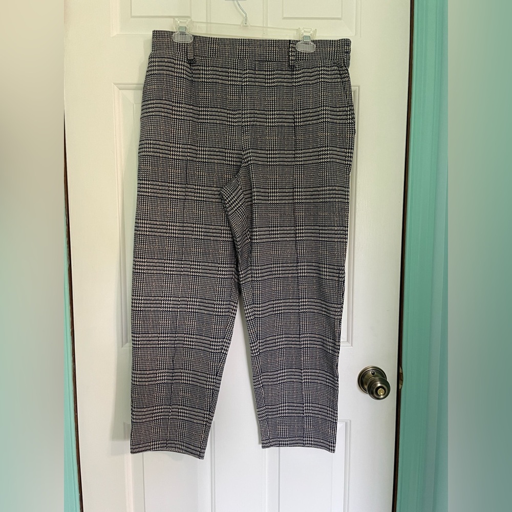 Lands’ End Medium Petite Sport Knit Tapered Leg Pant